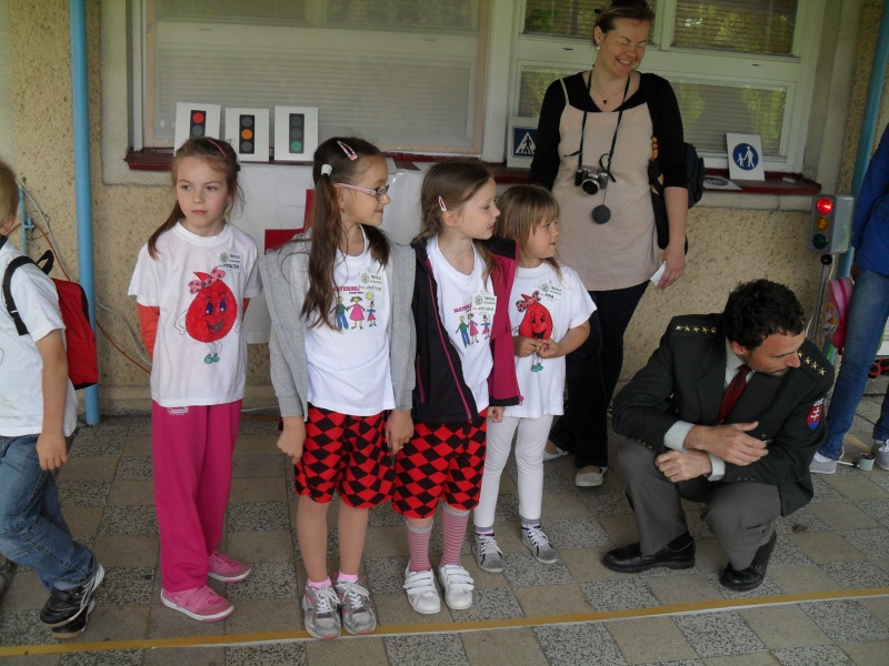 zdravotnici 014.jpg zdravotnici 014.jpg