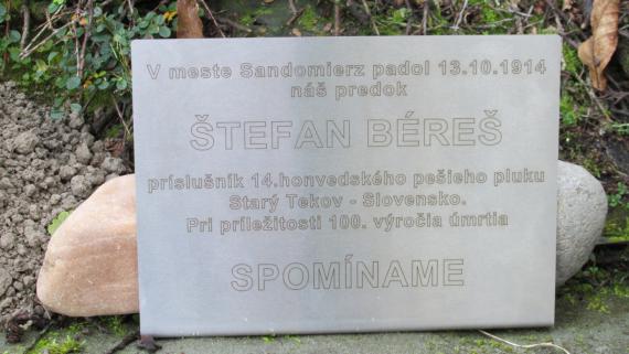 Spomienková tabuľka (Foto: Stanislav Béreš ml.) Spomienková tabuľka (Foto: Stanislav Béreš ml.)