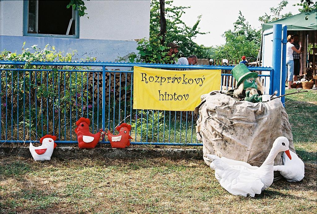 Fotogaléria 24. FOLKLÓRNE SLÁVNOSTI TEKOV TANCUJE A SPIEVA (69) 24. FOLKLÓRNE SLÁVNOSTI TEKOV TANCUJE A SPIEVA