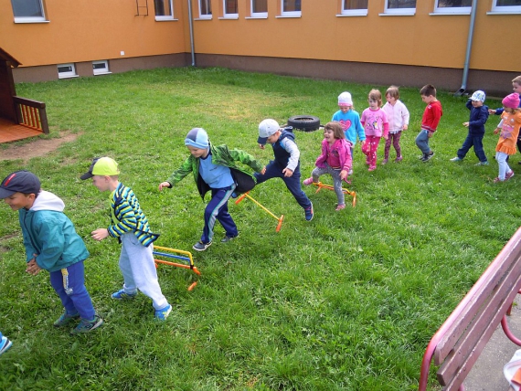 den_pohybu02.JPG den_pohybu02.JPG
