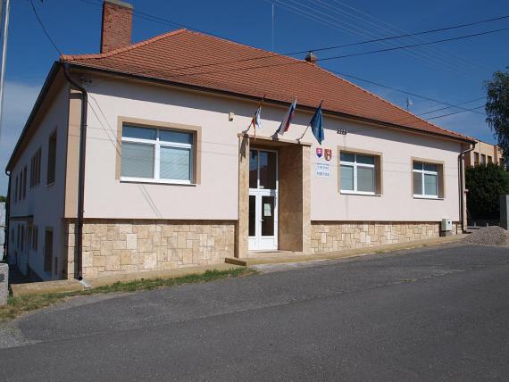 Čelný pohľad (foto: M. Izák st.) Čelný pohľad (foto: M. Izák st.)