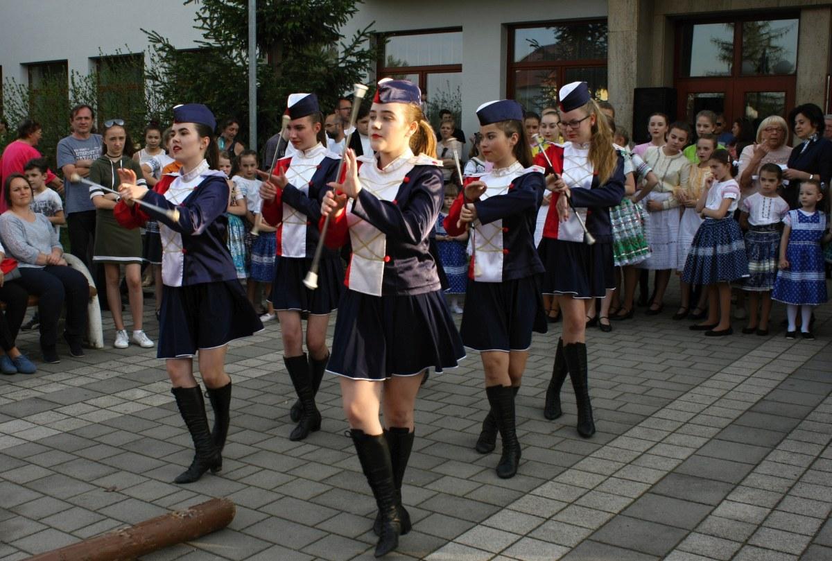 Fotogaléria Sadenie mája 2018 (47) Sadenie mája 2018