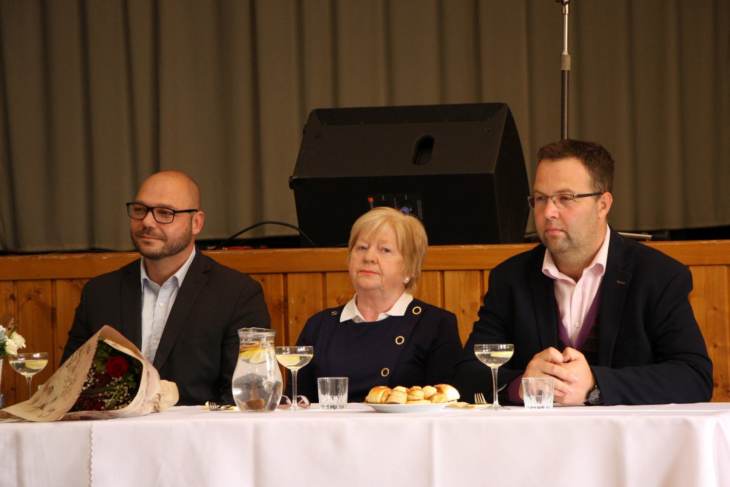 Fotogaléria Spoločenské stretnutie členov JDS pri príležitosti mesiaca úcty k starším (31) Spoločenské stretnutie členov JDS pri príležitosti mesiaca úcty k starším
